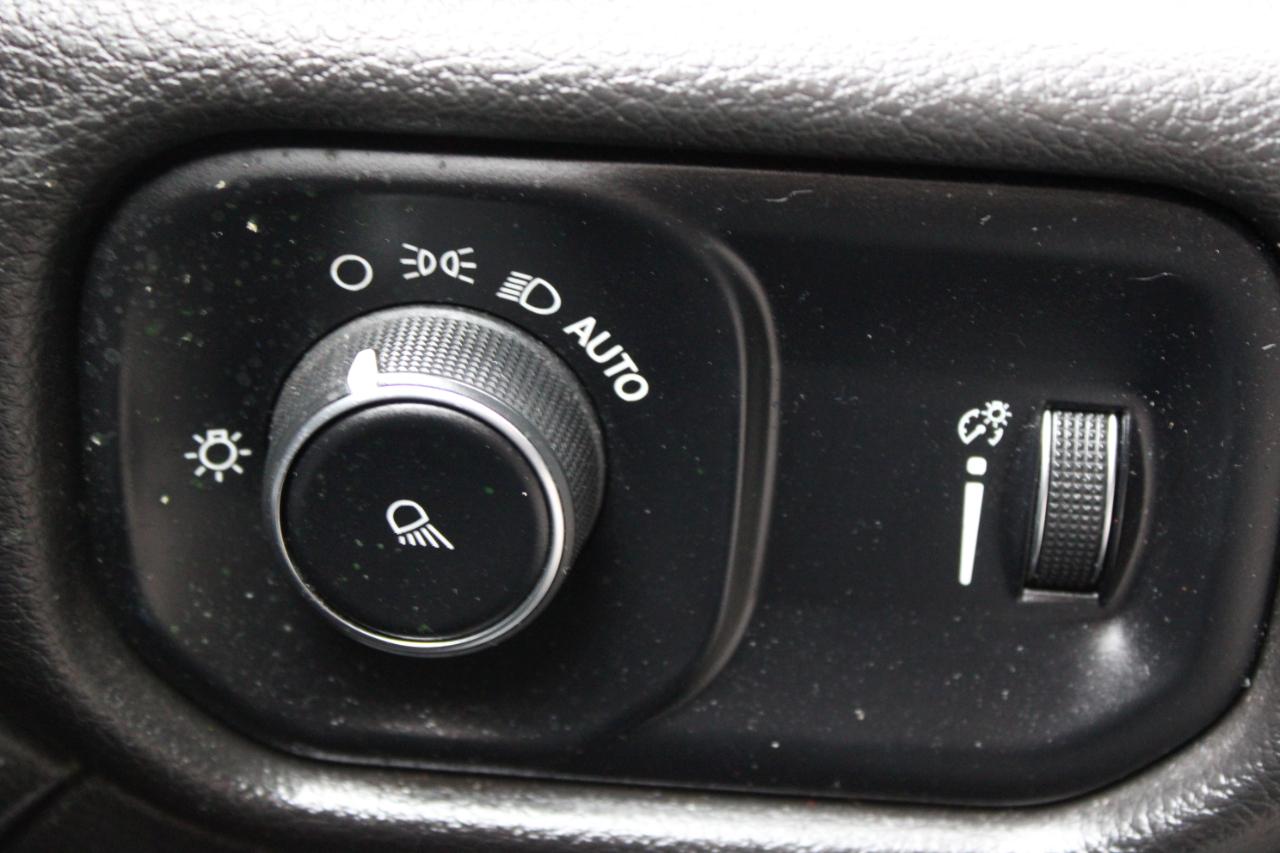 RAM 3500 Tradesman Crew Cab 2023