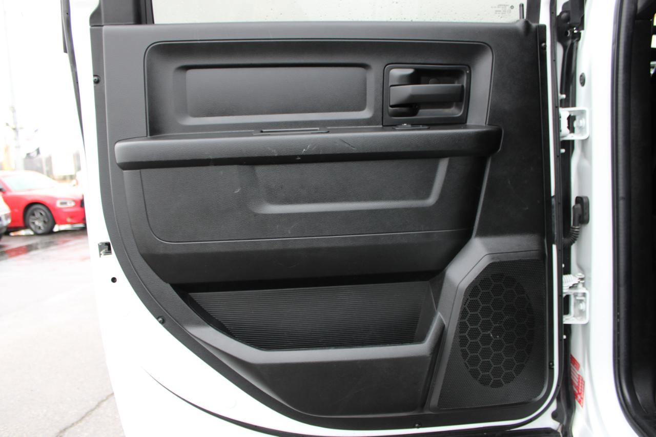 RAM 3500 Tradesman Crew Cab 2023