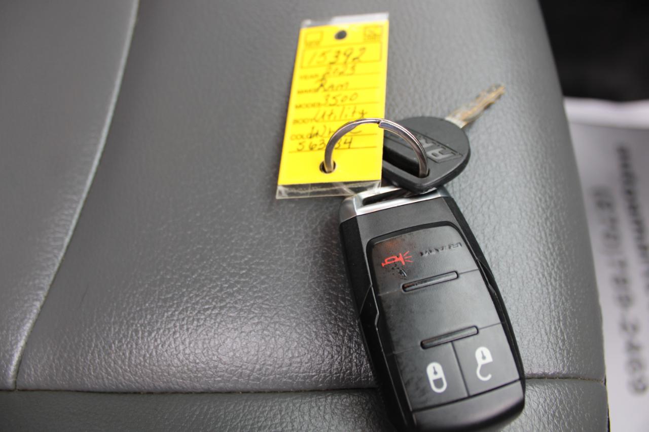 RAM 3500 Tradesman Crew Cab 2023