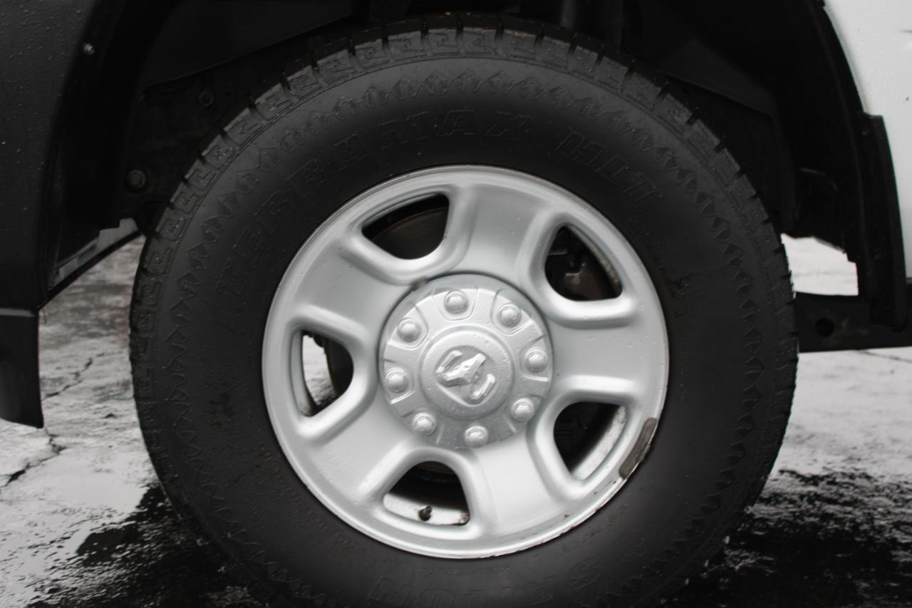 RAM 3500 Tradesman Crew Cab 2023