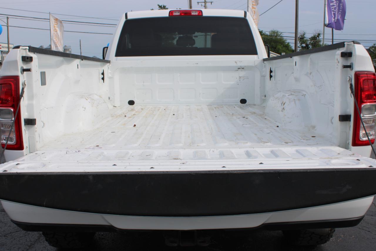 RAM 3500 Tradesman Crew Cab 2023