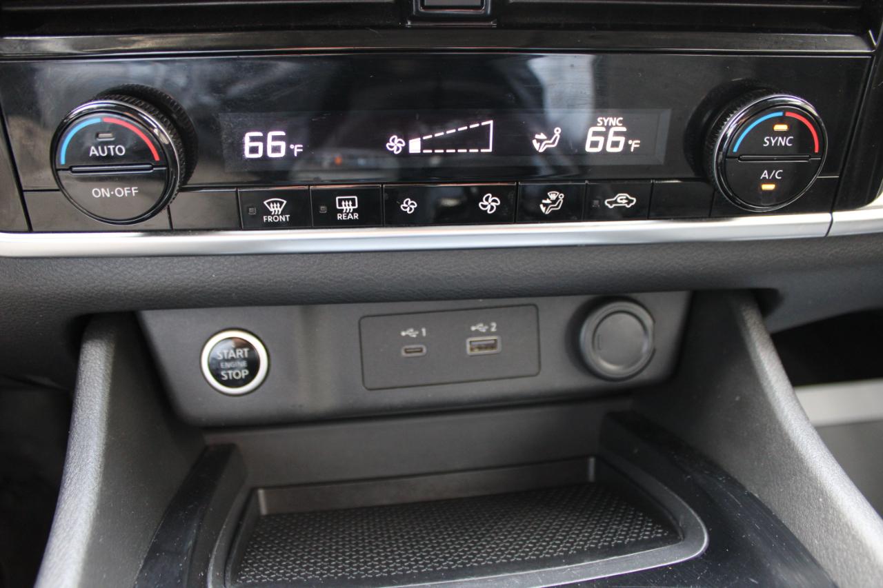 Nissan Rogue SV 2021