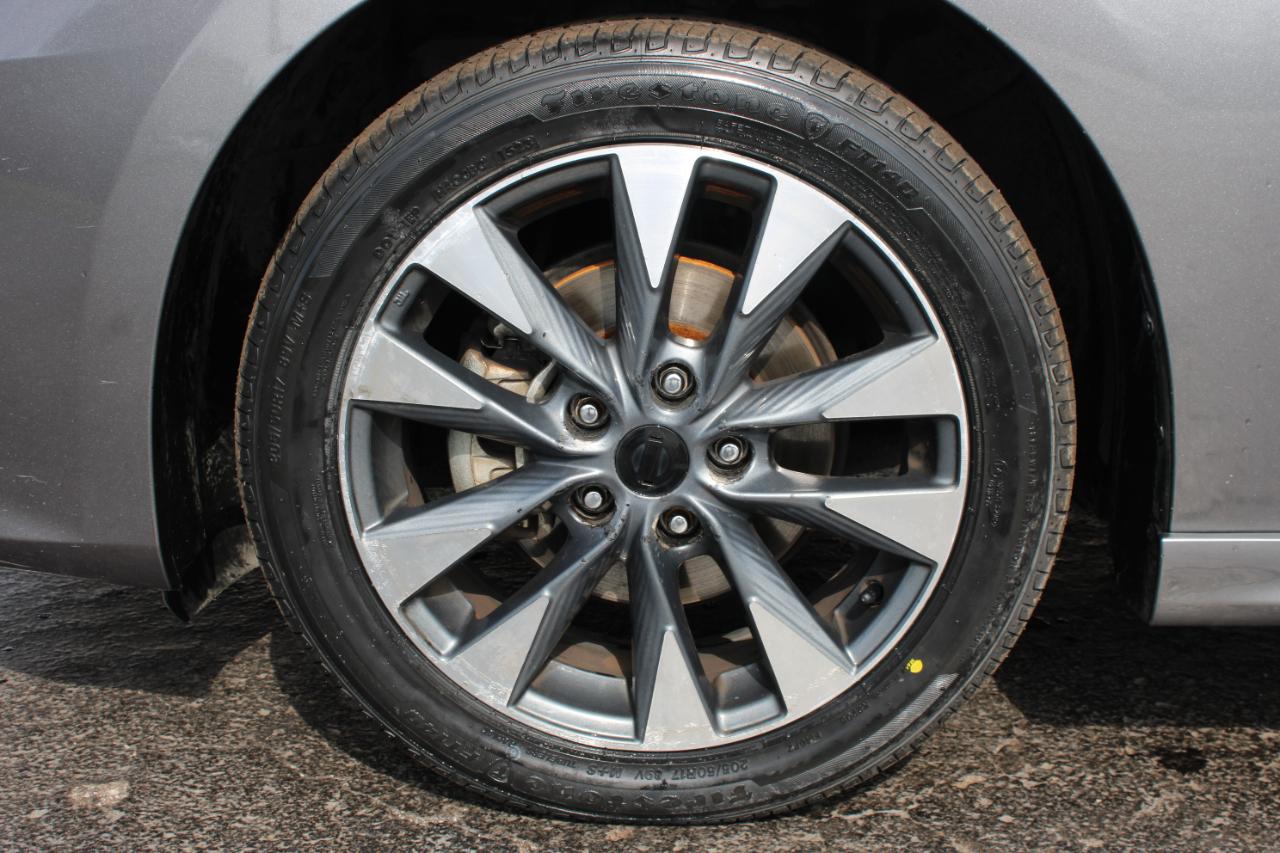 Nissan Sentra SR 2019