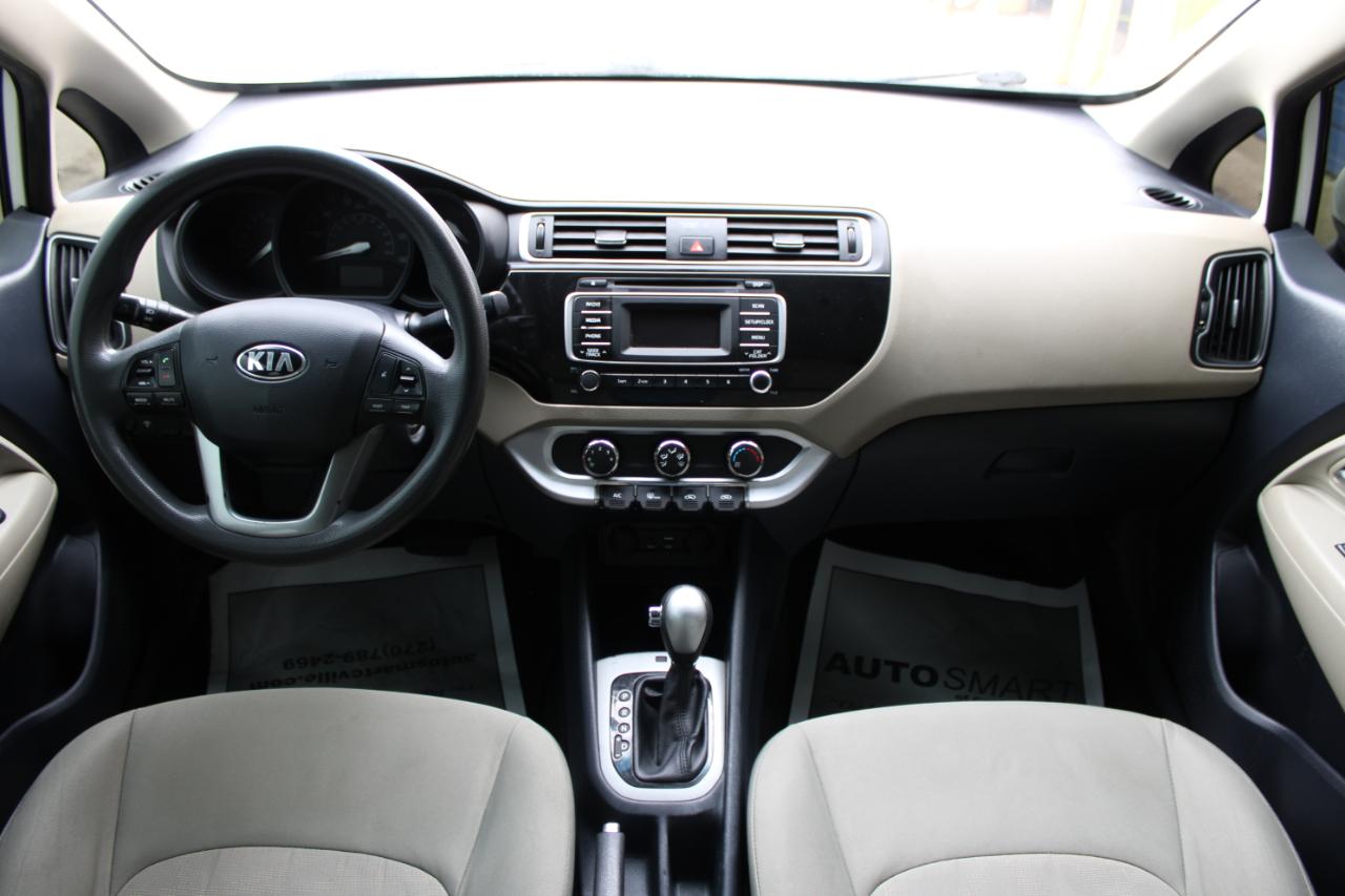Kia Rio LX 2016