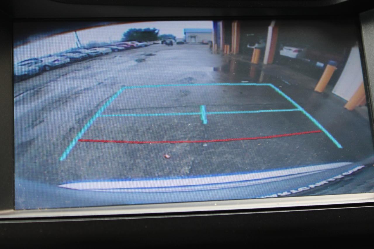 Toyota RAV4 LE FWD 2016