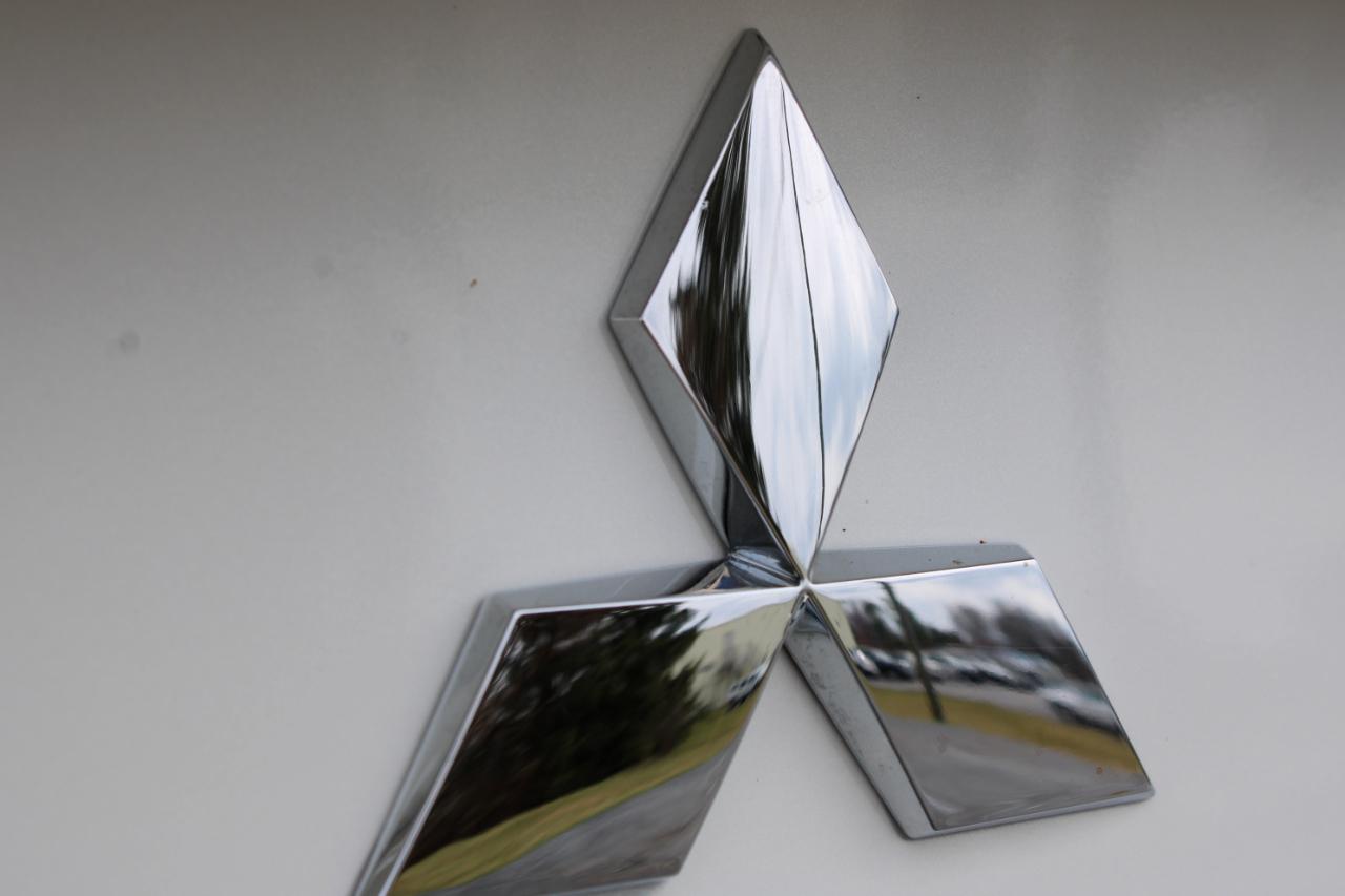 Mitsubishi Mirage G4  2019