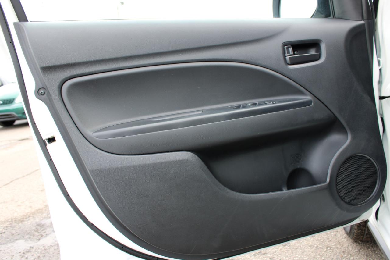 Mitsubishi Mirage G4  2019