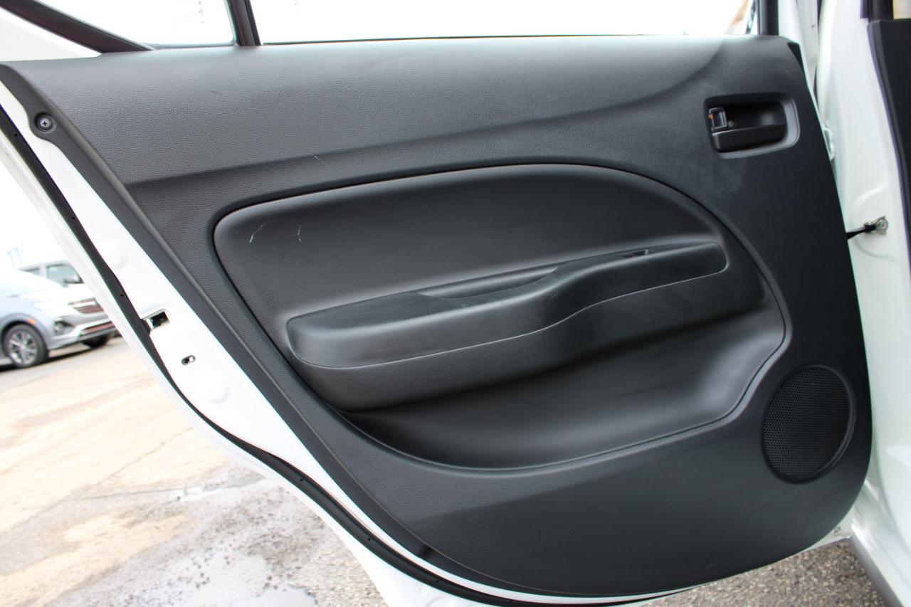 Mitsubishi Mirage G4  2019