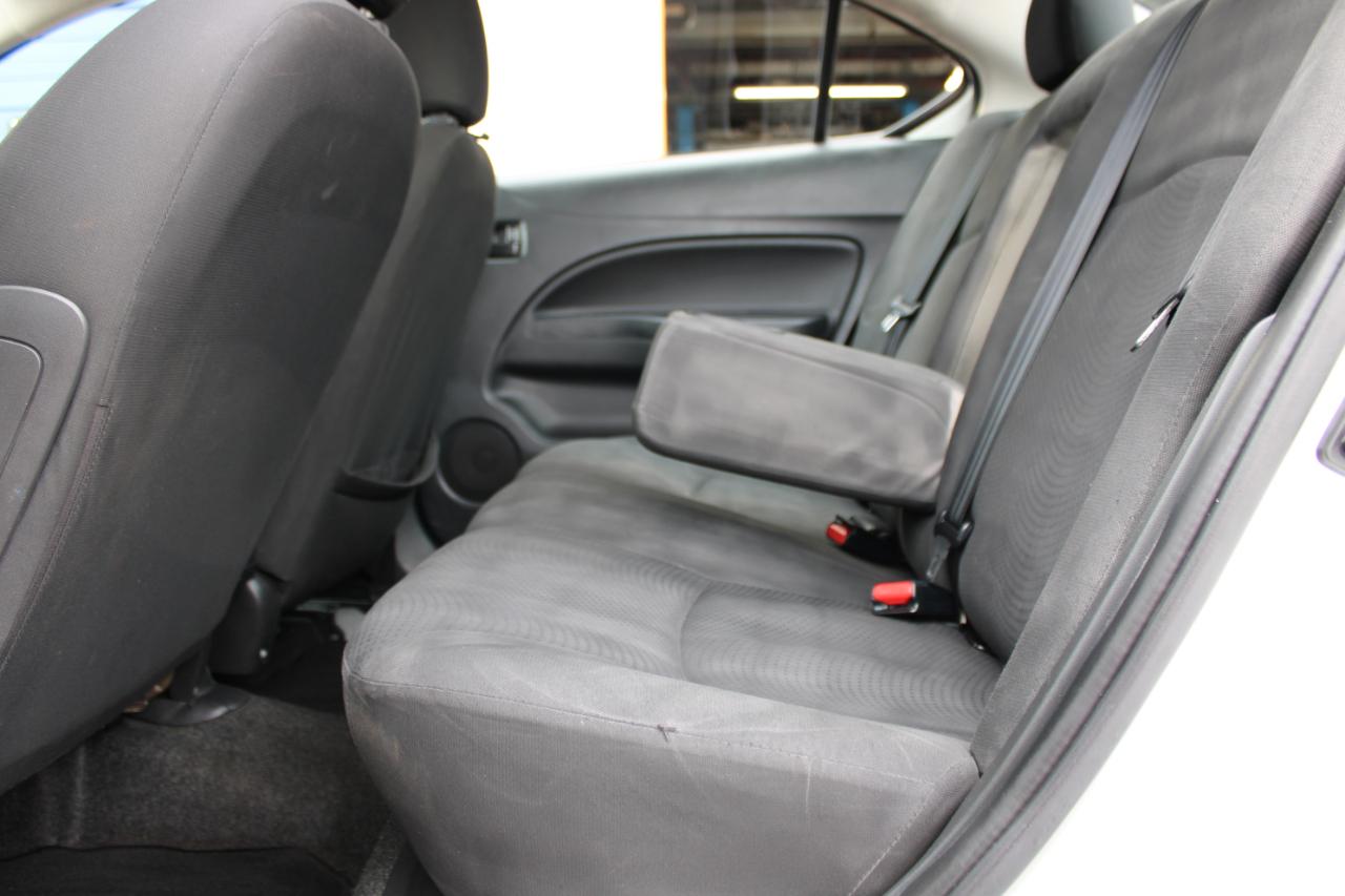 Mitsubishi Mirage G4  2019