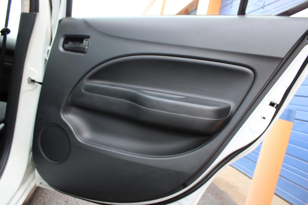 Mitsubishi Mirage G4  2019