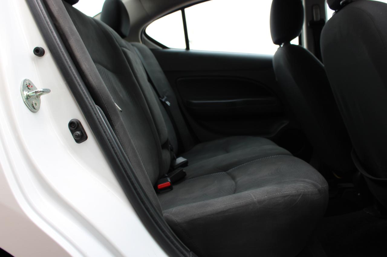 Mitsubishi Mirage G4  2019