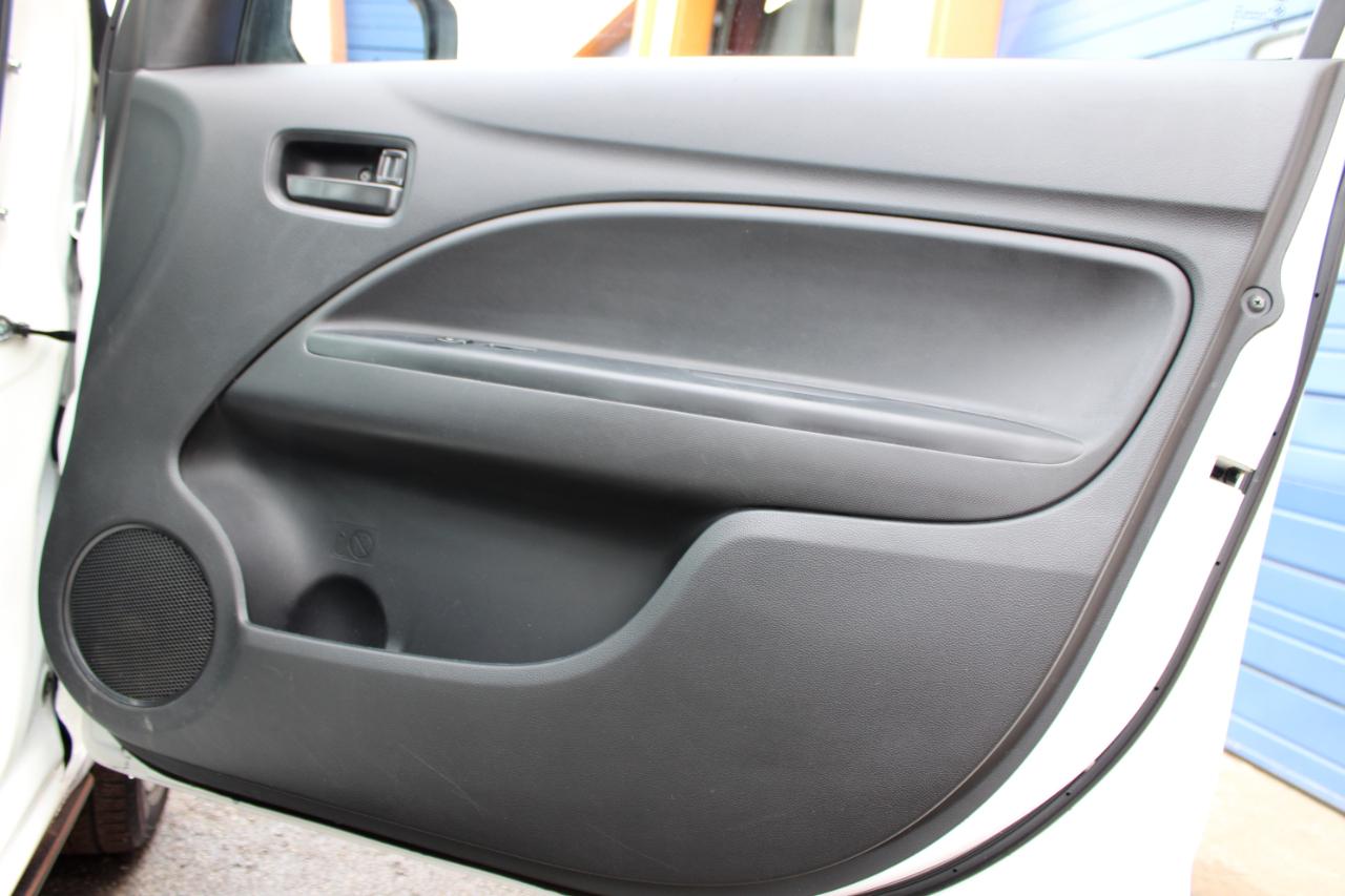 Mitsubishi Mirage G4  2019