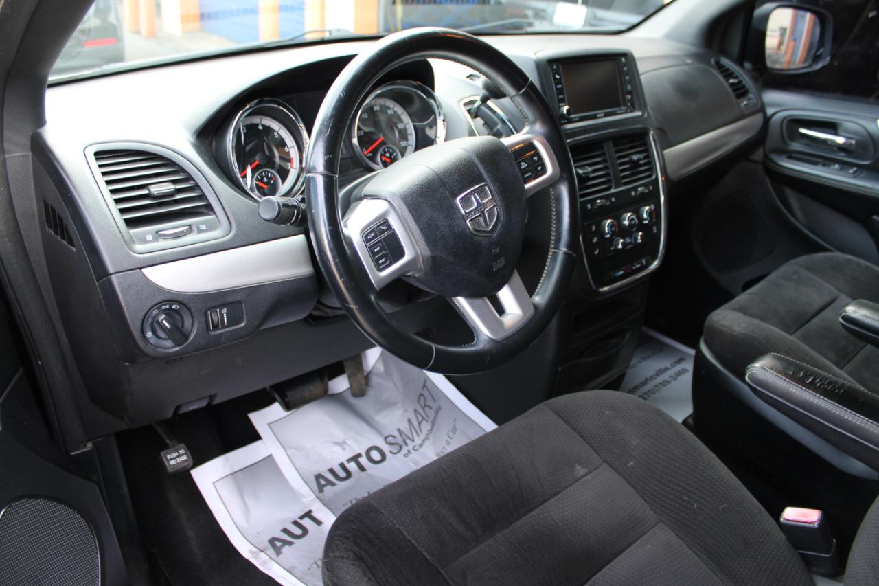 Dodge Grand Caravan SE 2015