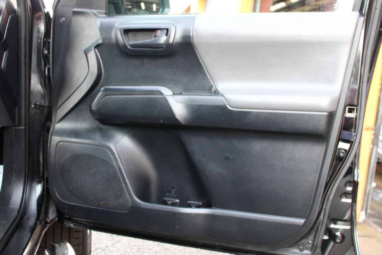 Toyota Tacoma SR 2019