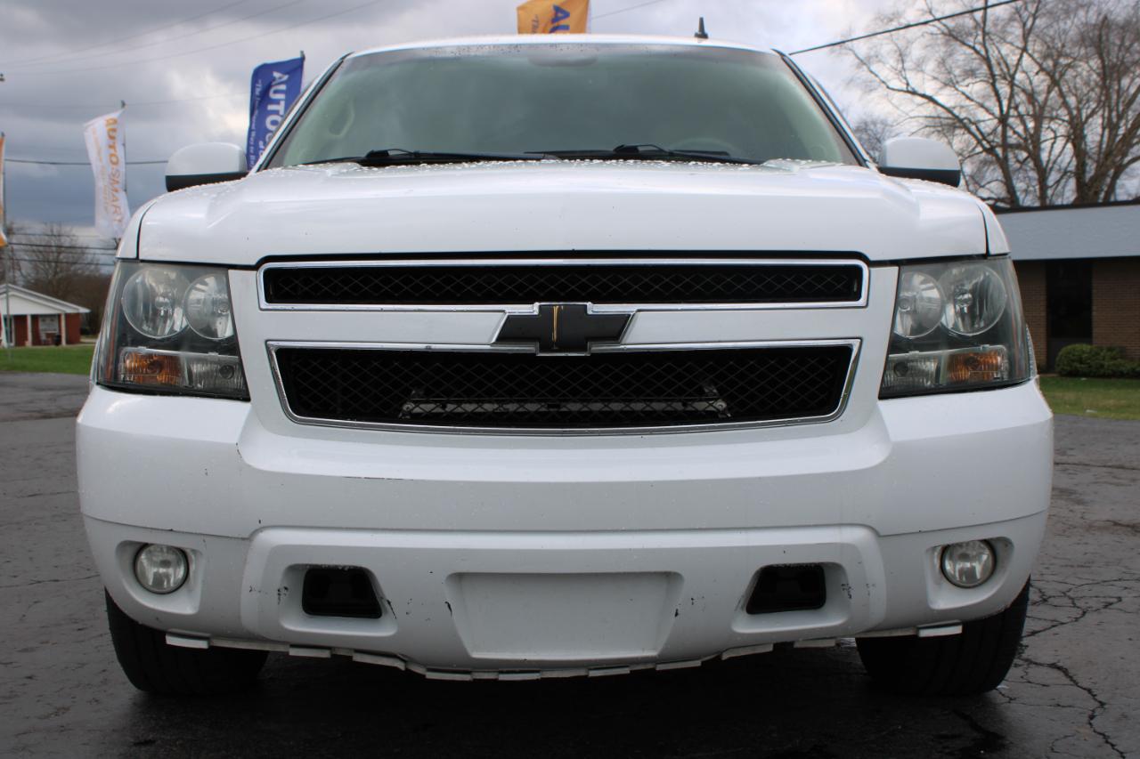 Chevrolet Suburban LT 1500 2WD 2014