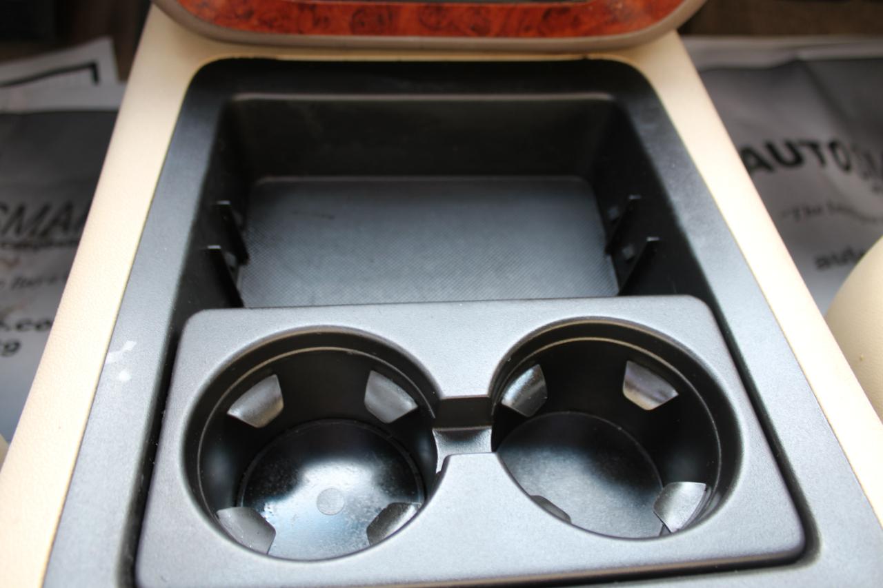 Chevrolet Suburban LT 1500 2WD 2014