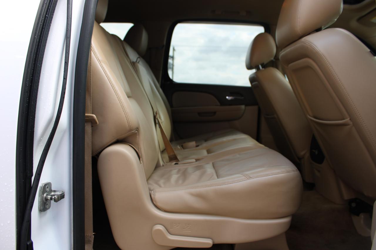 Chevrolet Suburban LT 1500 2WD 2014