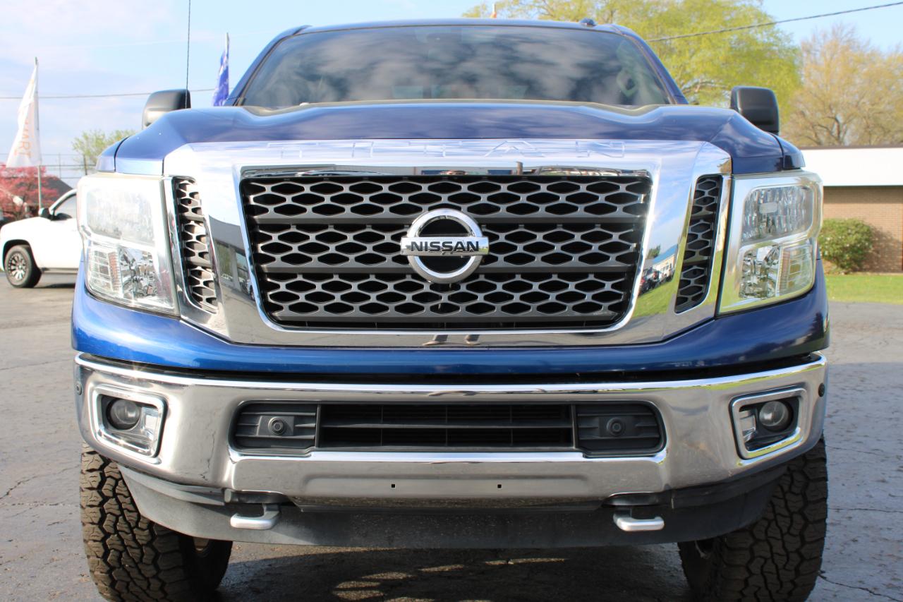 Nissan Titan XD SV 4WD Diesel 2017