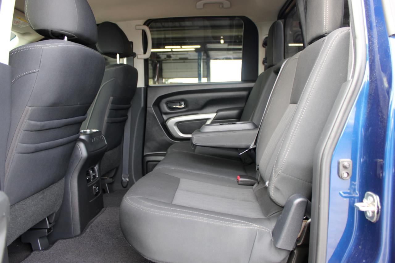 Nissan Titan XD SV 4WD Diesel 2017