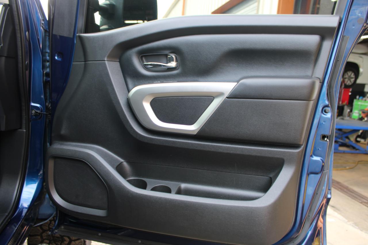 Nissan Titan XD SV 4WD Diesel 2017