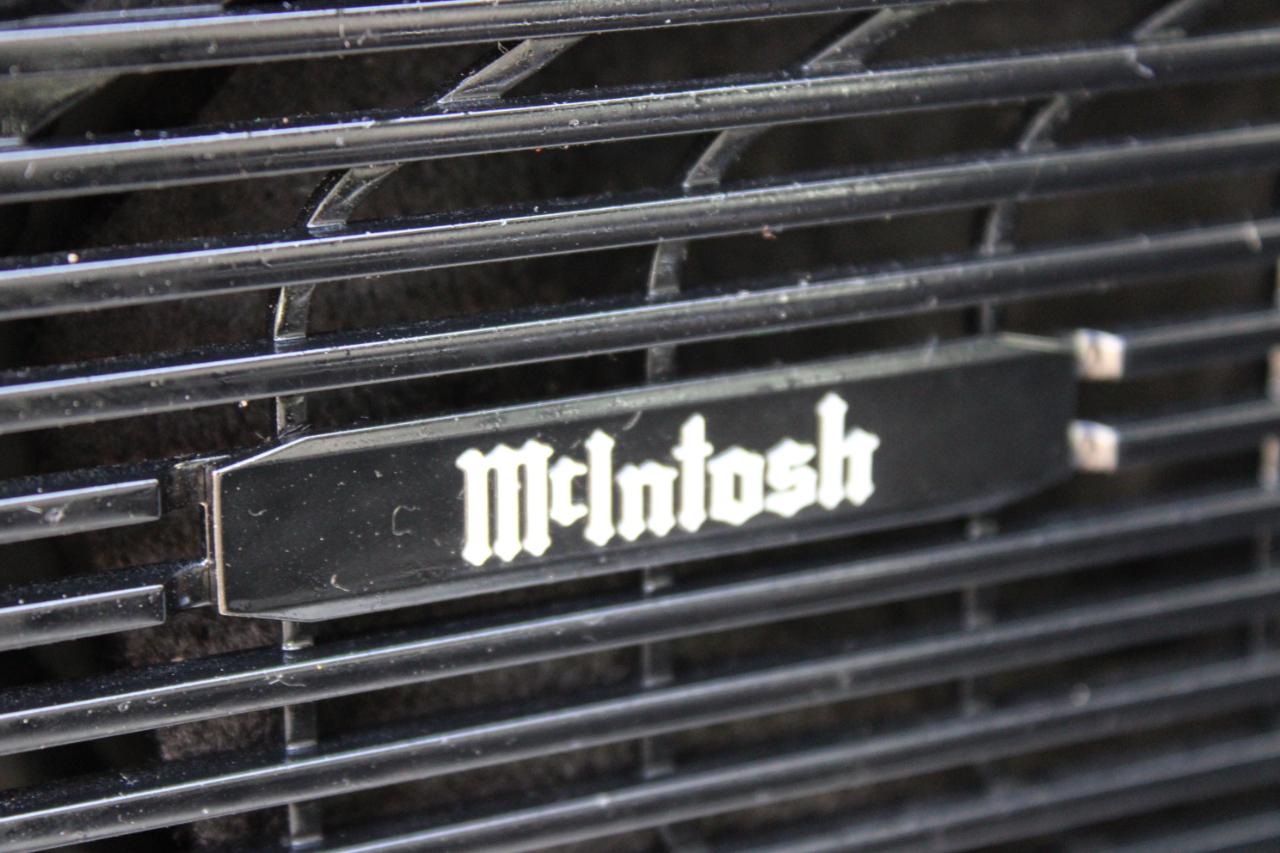 Jeep Wagoneer Series III 2022