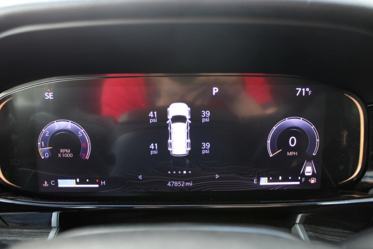 Jeep Wagoneer Series III 2022