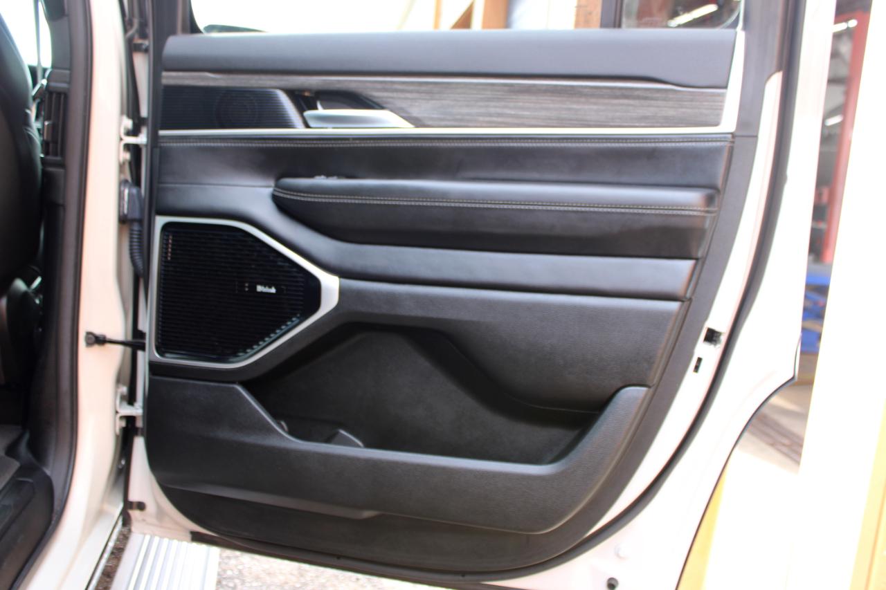 Jeep Wagoneer Series III 2022