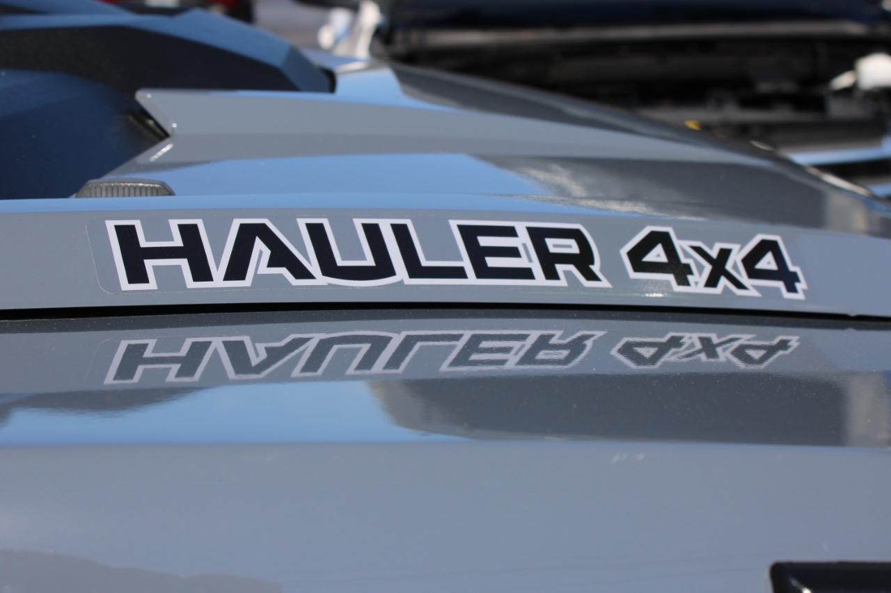 Cushman Hauler  2024