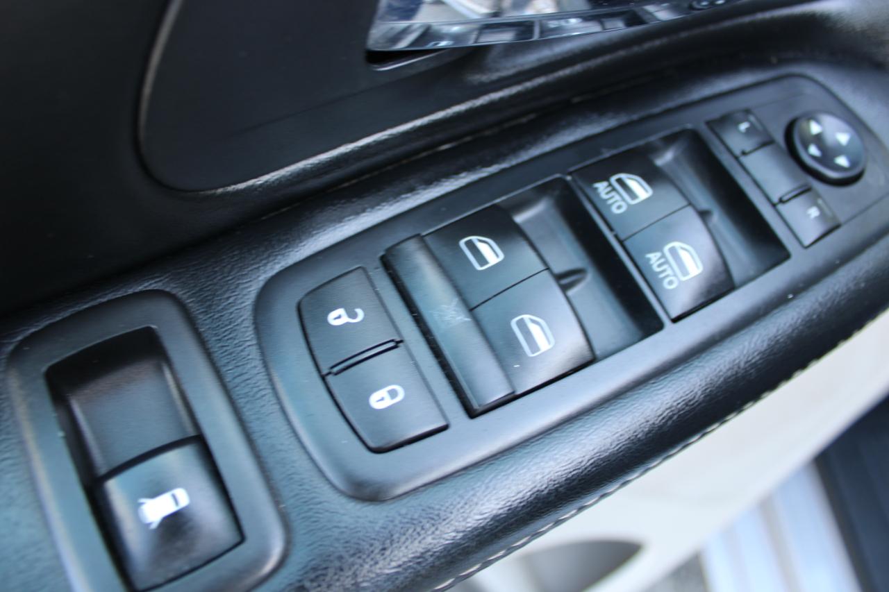 Chrysler Town & Country Touring-L 2016