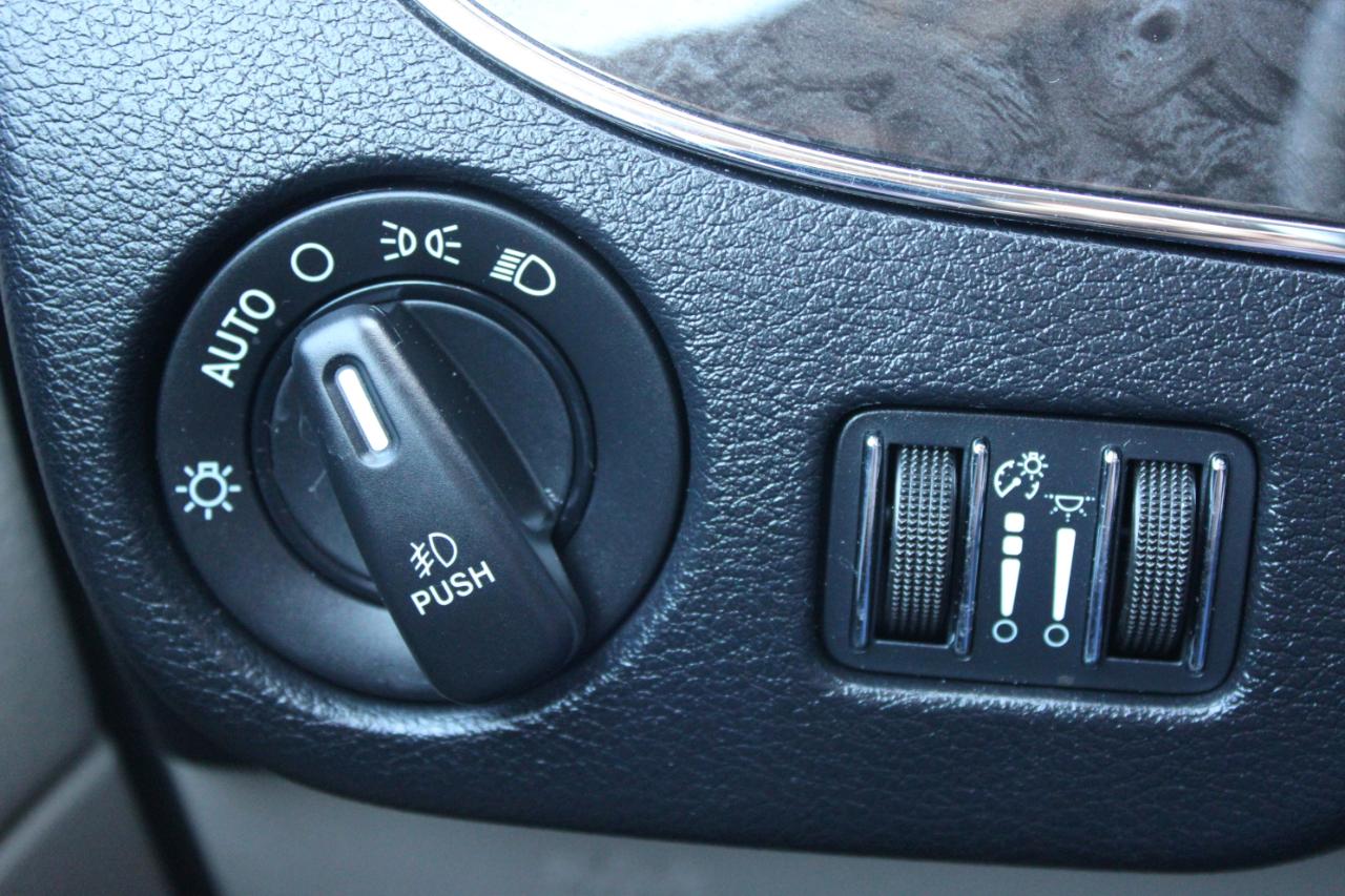 Chrysler Town & Country Touring-L 2016