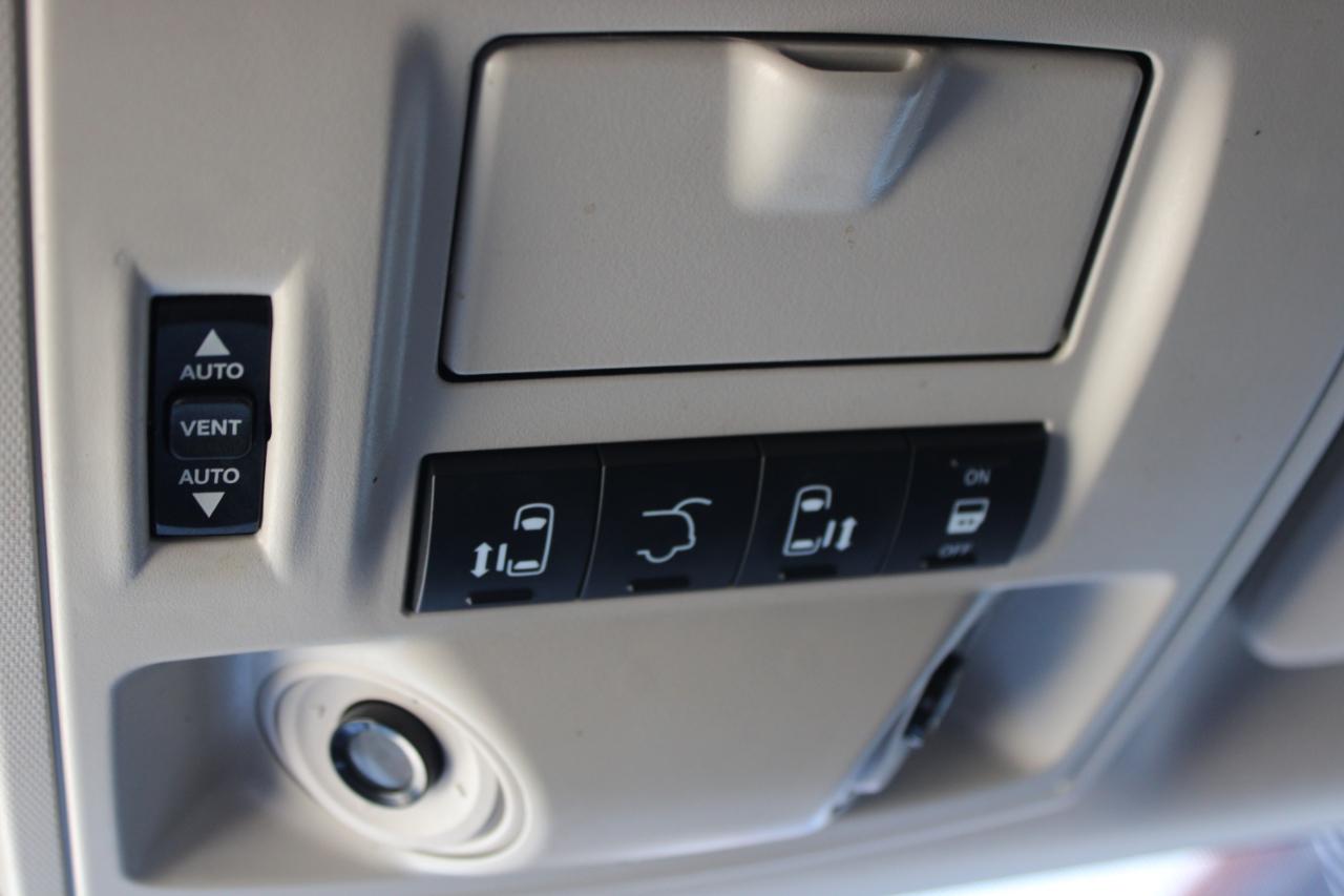 Chrysler Town & Country Touring-L 2016