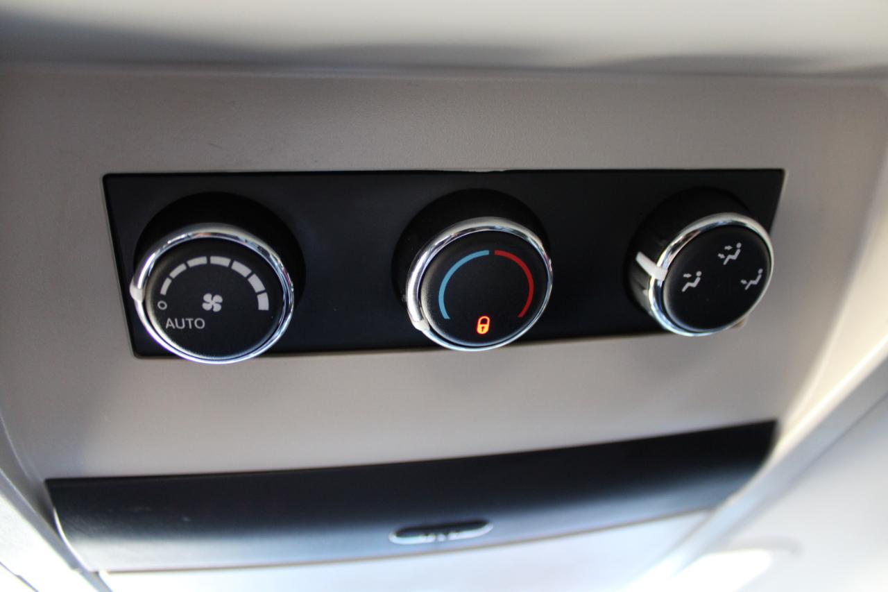 Chrysler Town & Country Touring-L 2016