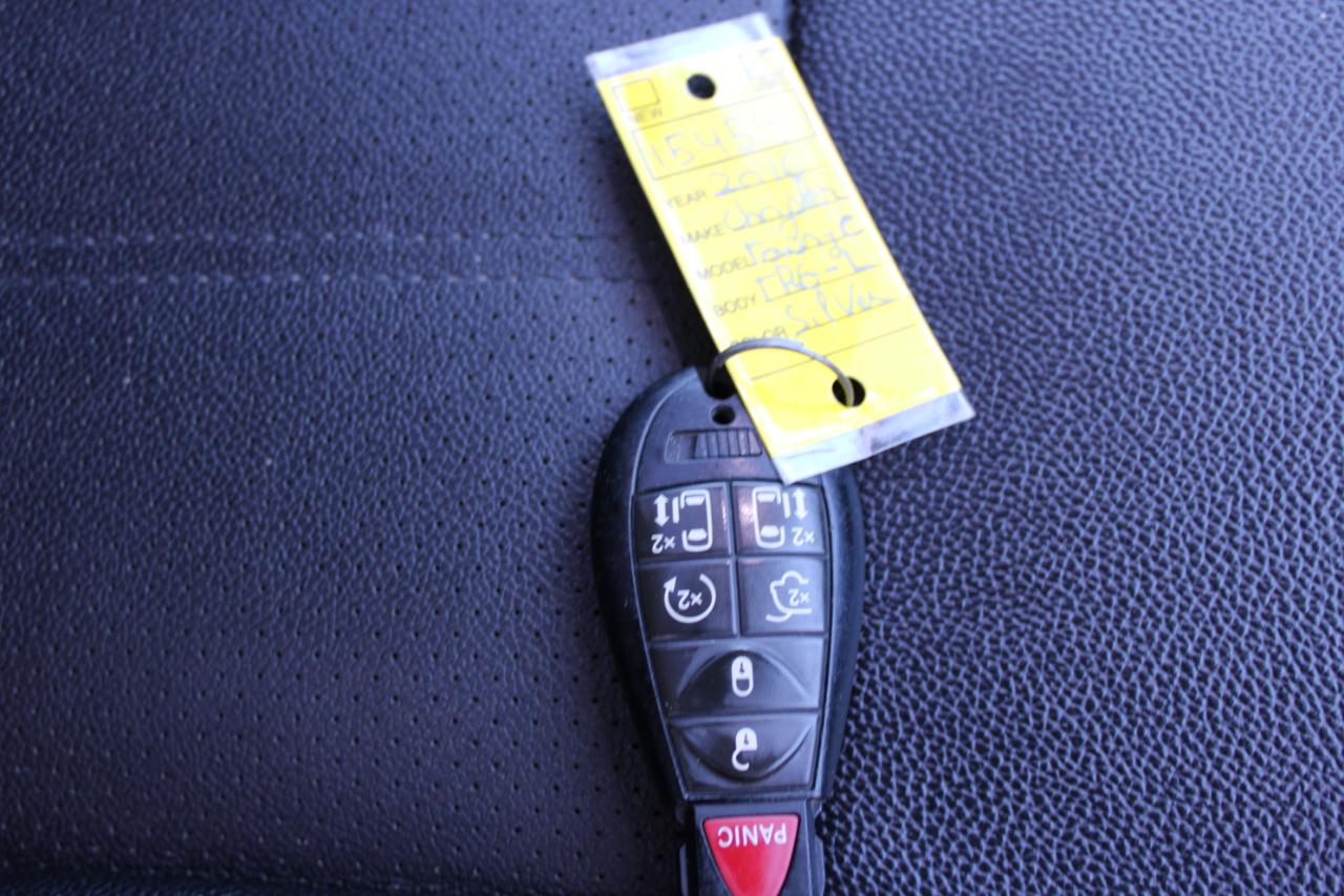 Chrysler Town & Country Touring-L 2016