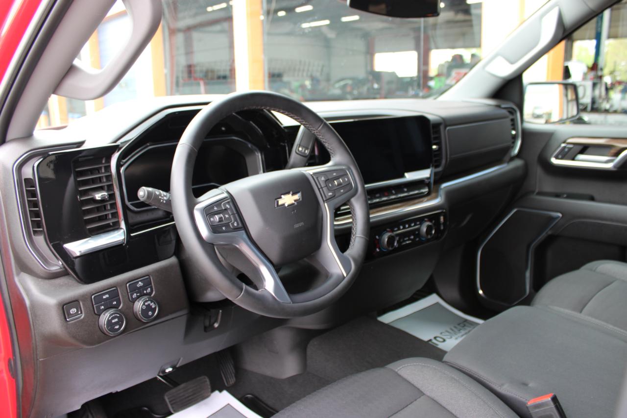 Chevrolet Silverado 1500 LT 2024