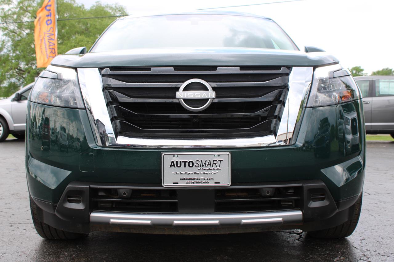 Nissan Pathfinder SL 2025