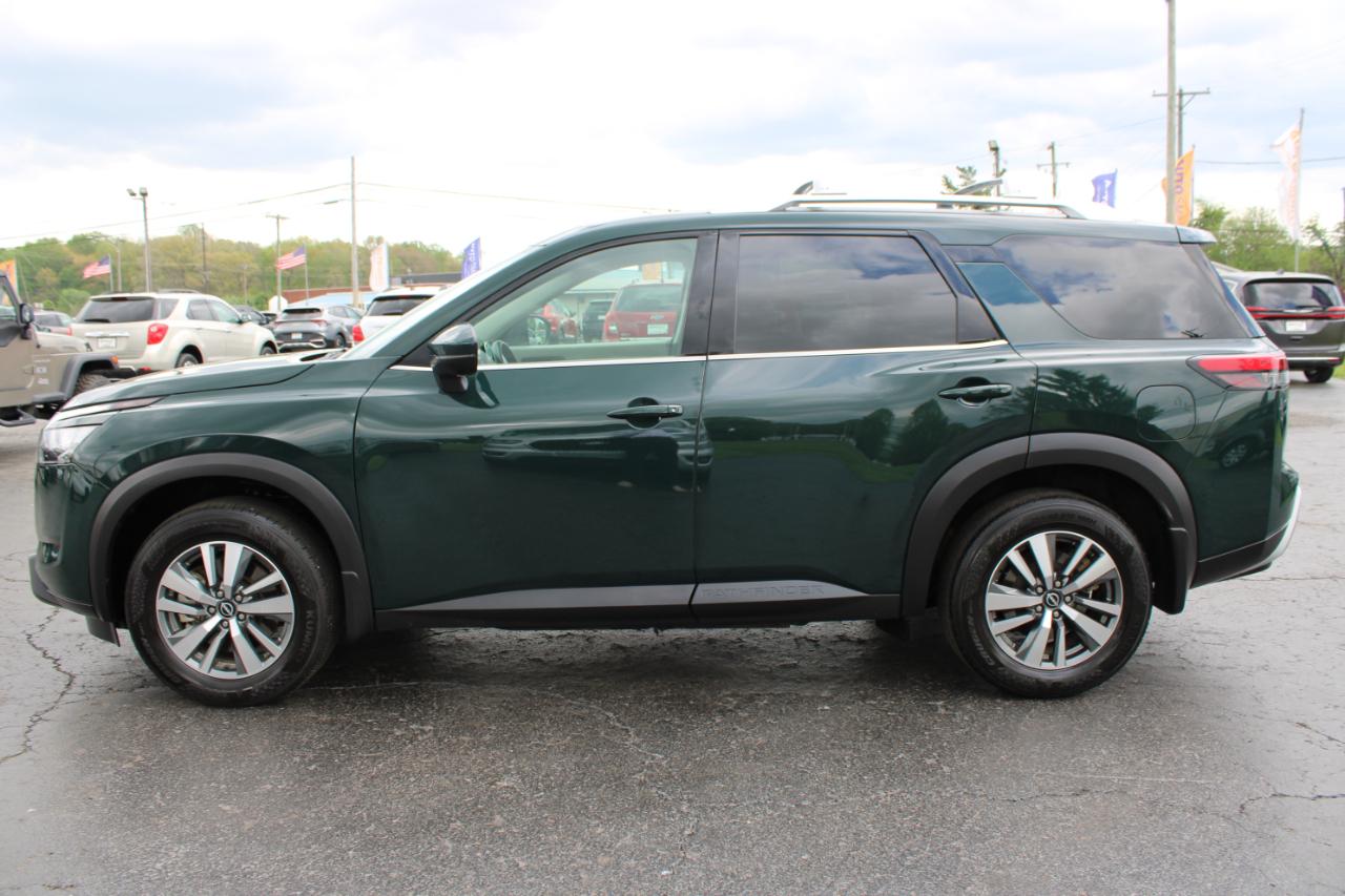 Nissan Pathfinder SL 2025