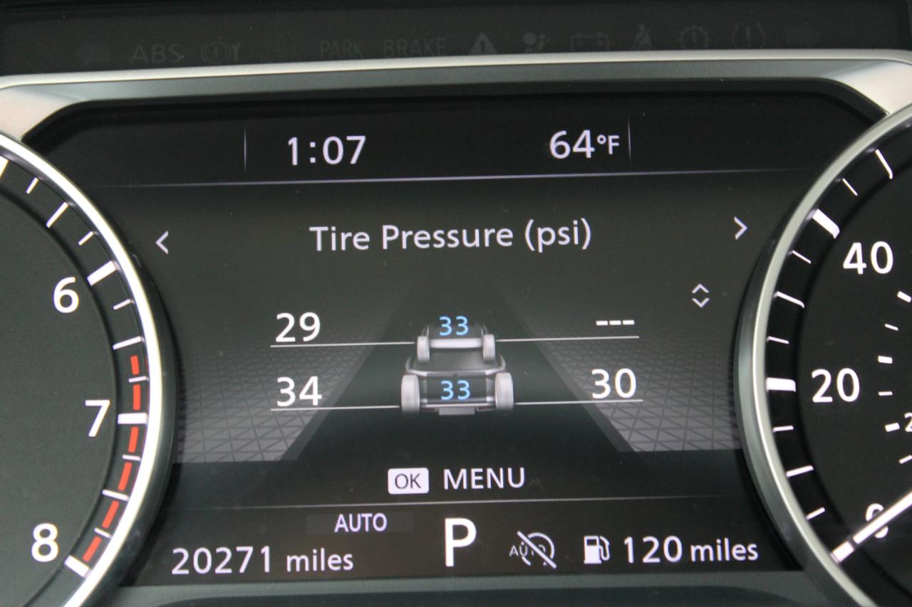 Nissan Pathfinder SL 2025