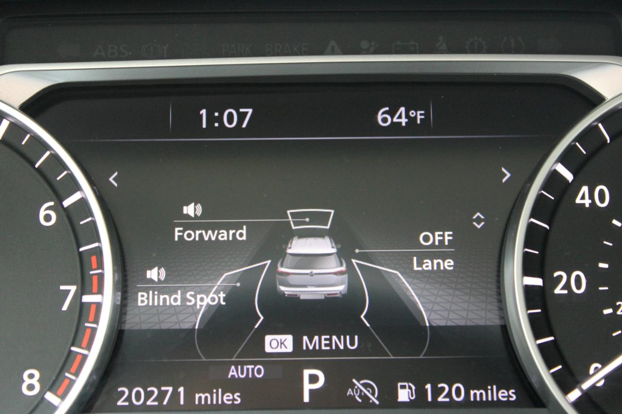 Nissan Pathfinder SL 2025