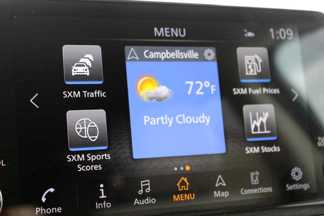 Nissan Pathfinder SL 2025