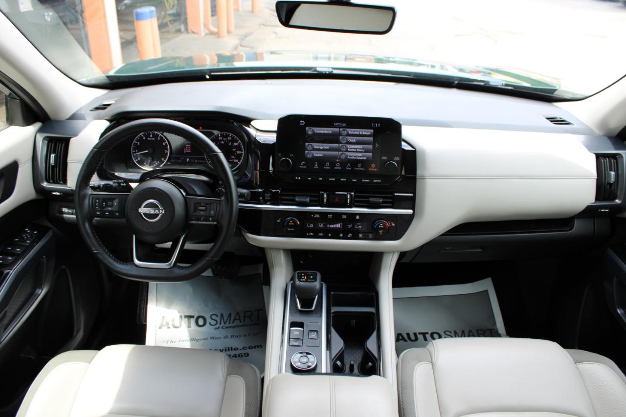 Nissan Pathfinder SL 2025