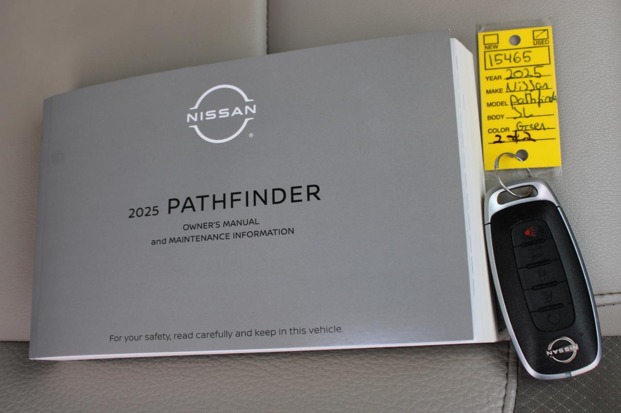 Nissan Pathfinder SL 2025
