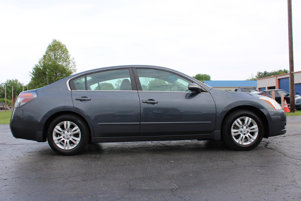 Nissan Altima 2.5 S 2011