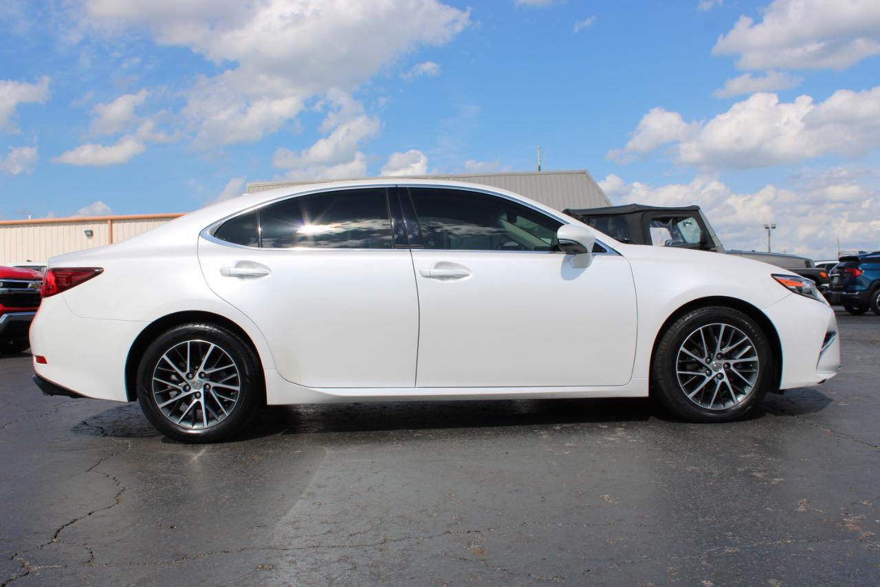 Lexus ES 350 Sedan 2017
