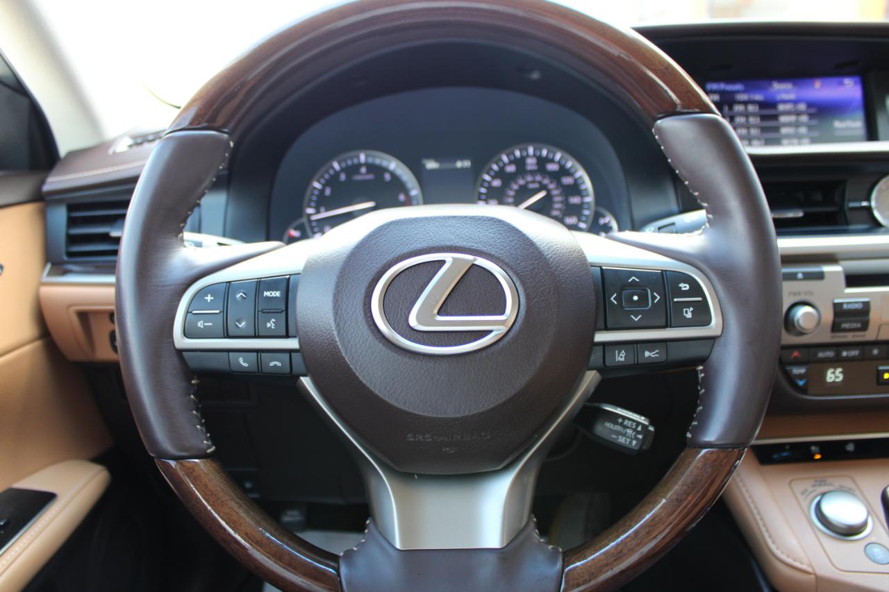 Lexus ES 350 Sedan 2017