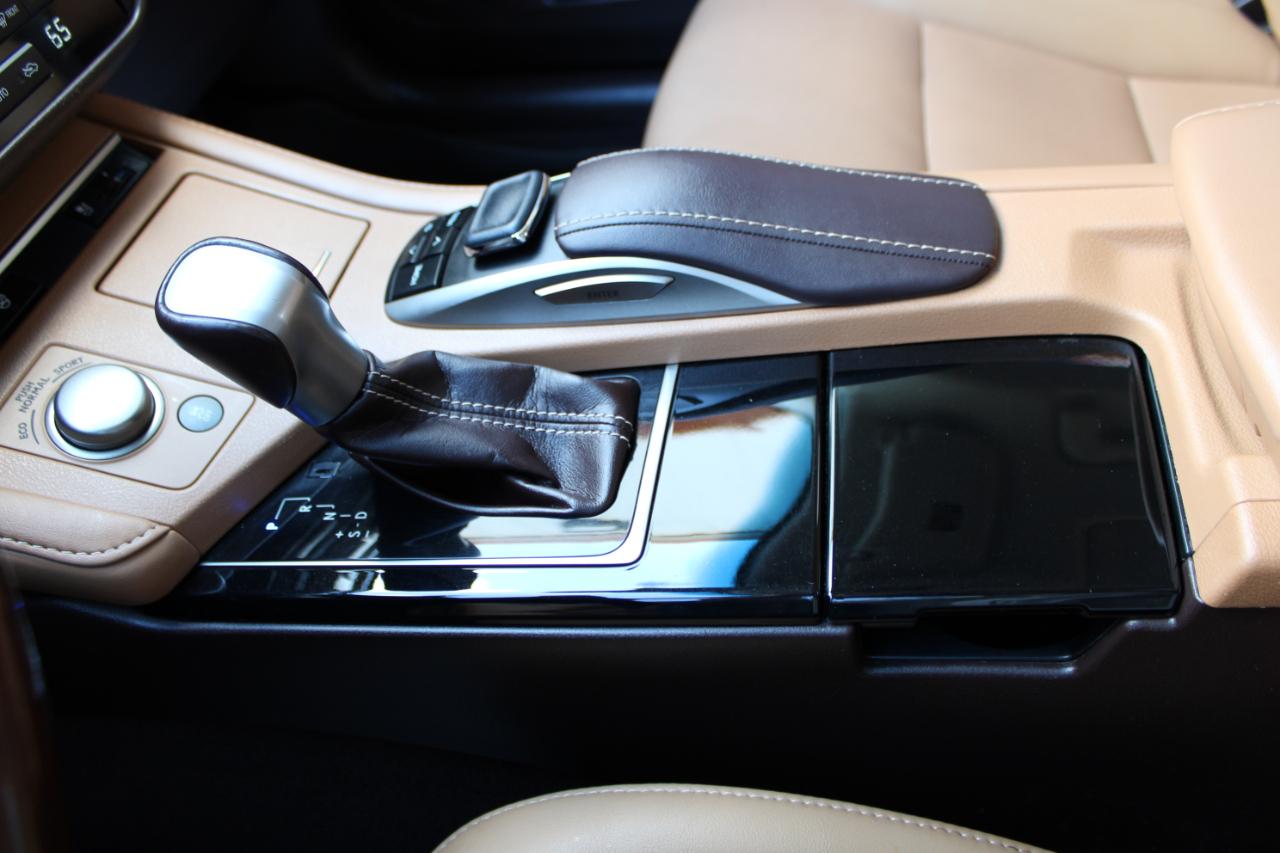 Lexus ES 350 Sedan 2017