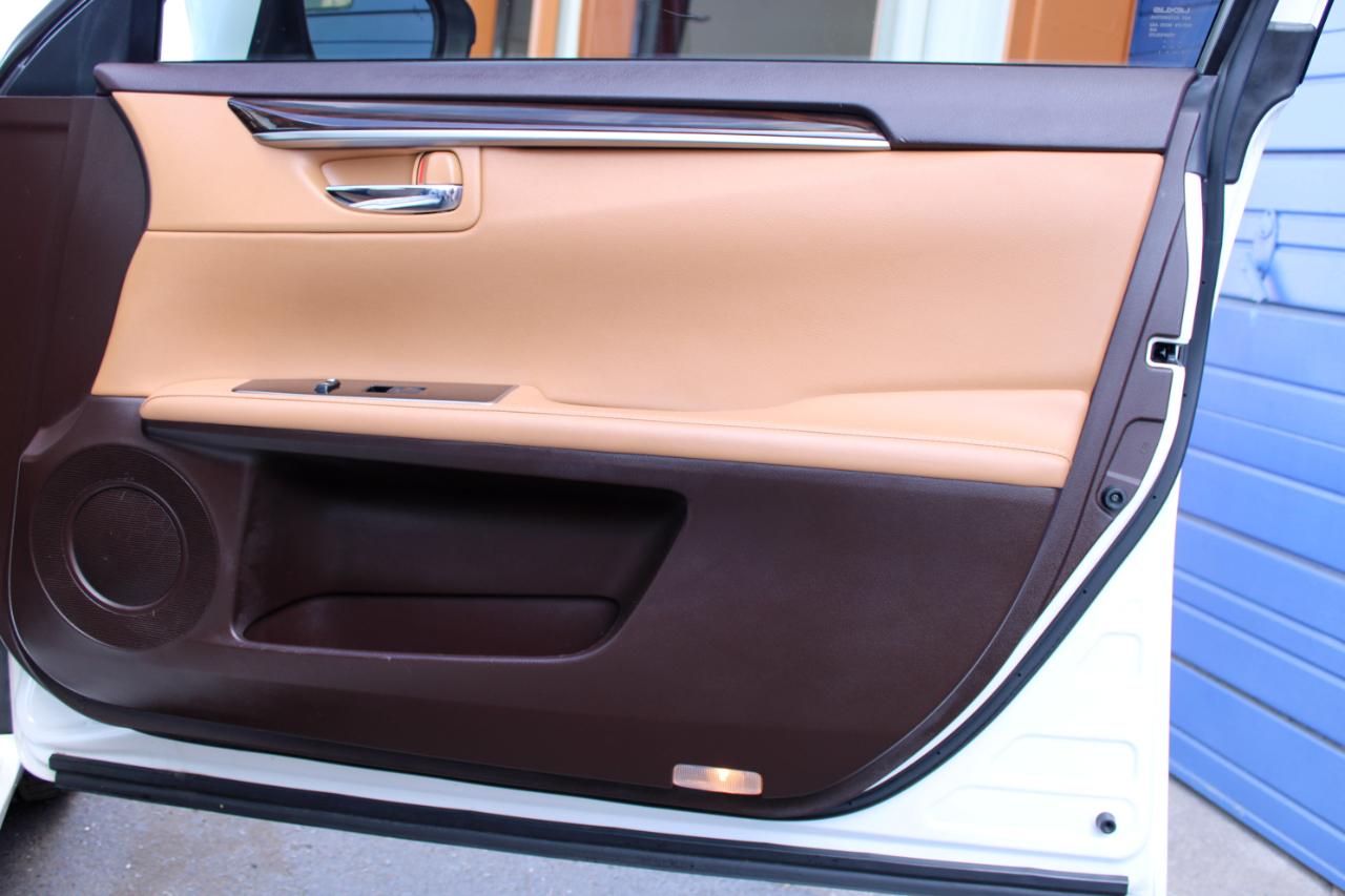 Lexus ES 350 Sedan 2017