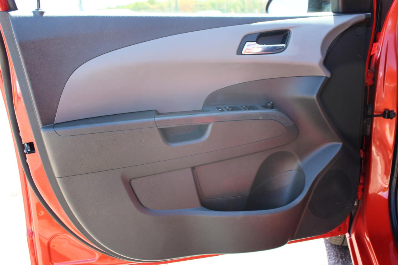 Chevrolet Sonic LT 2013