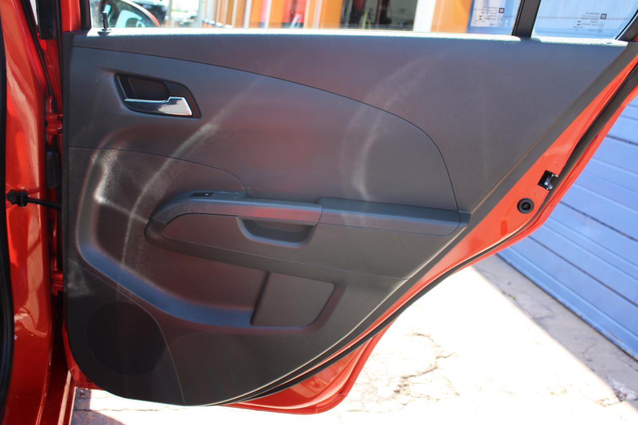 Chevrolet Sonic LT 2013