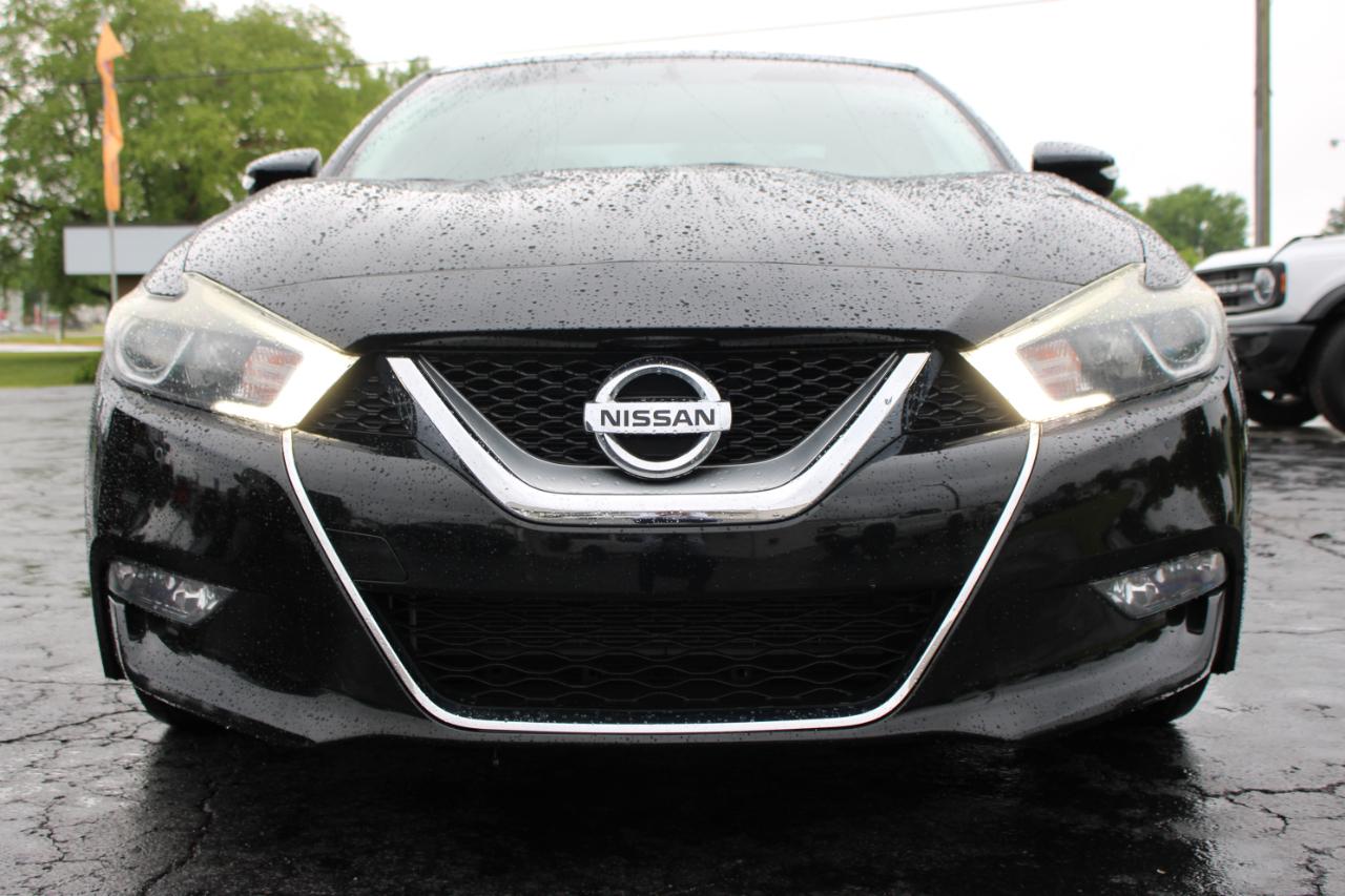 Nissan Maxima  2017