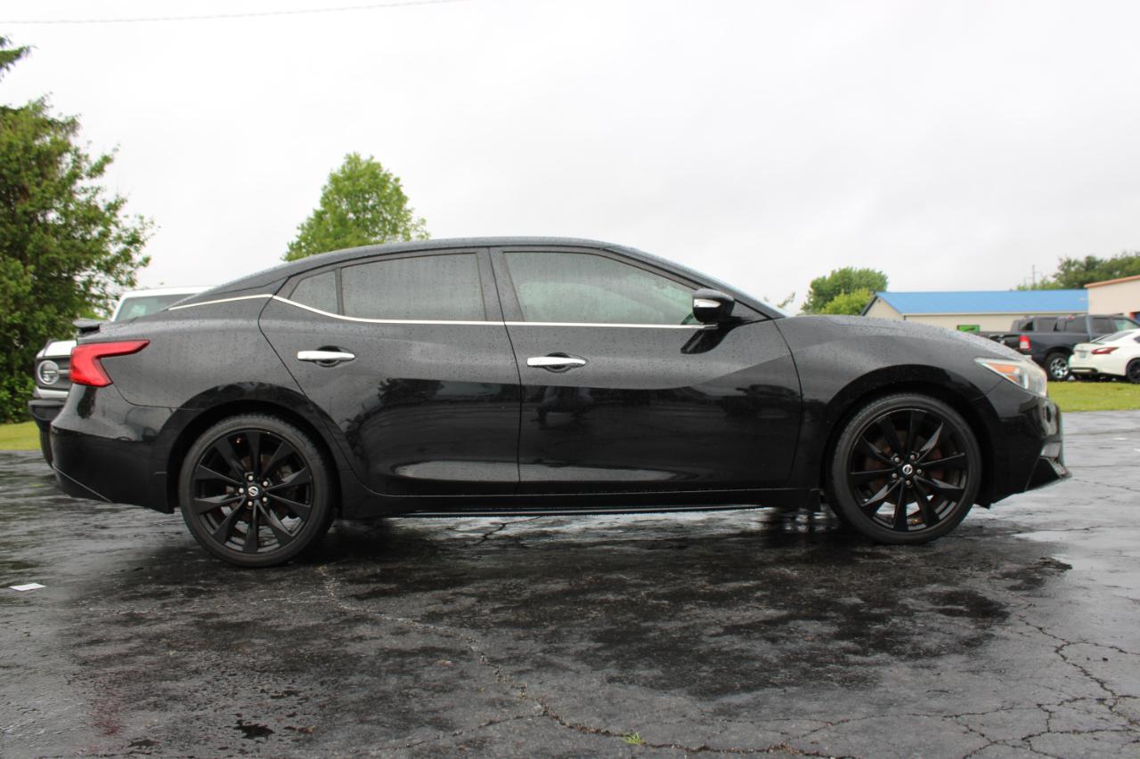 Nissan Maxima  2017